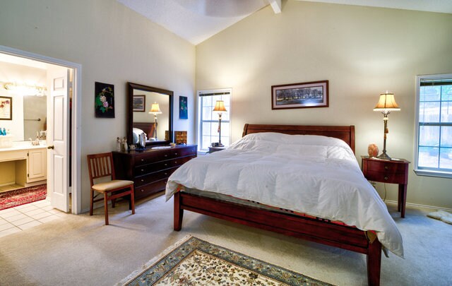 Foto del edificio - 10904 Grapevine Ln