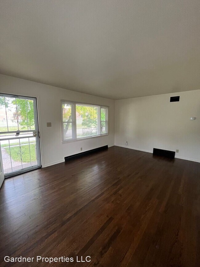 Foto del edificio - 3 br, 1 bath House - 5918 N 80th Street