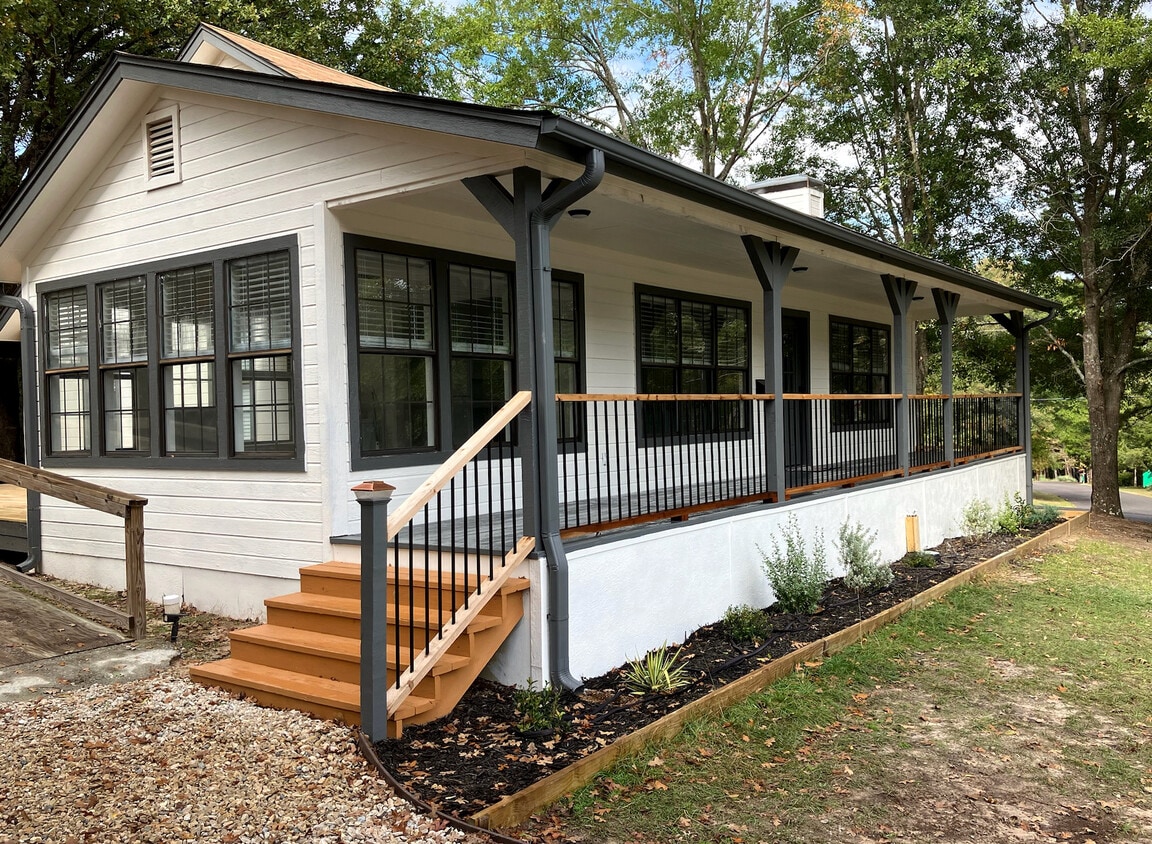 Primary Photo - 120 Pagosa Ln