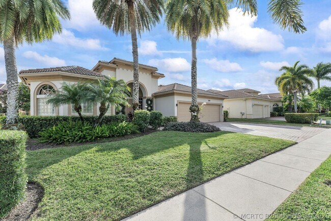 Building Photo - 2903 Fontana Ln