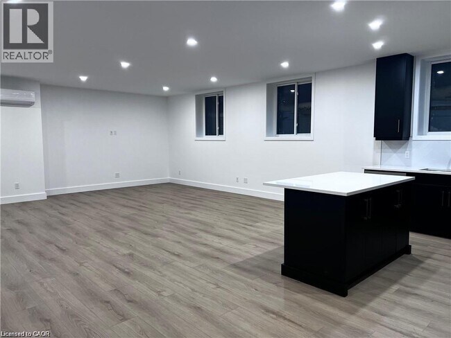 Photo du bâtiment - 5 Kastner St