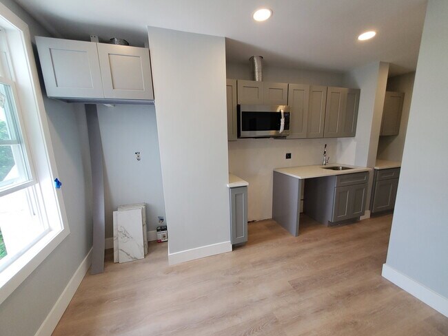 Foto del edificio - 31 Faywood Ave