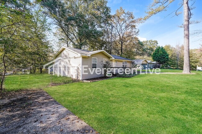 Foto del edificio - 2524 Oak Leaf Ln