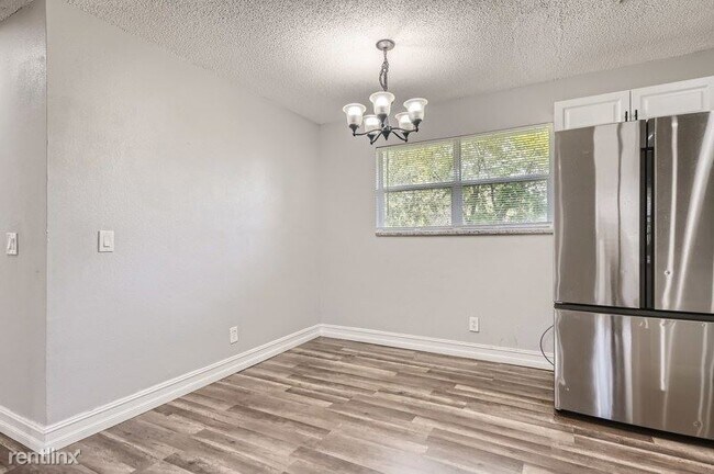 Foto del edificio - 3 br, 2 bath House - 1103 Willow Avenue