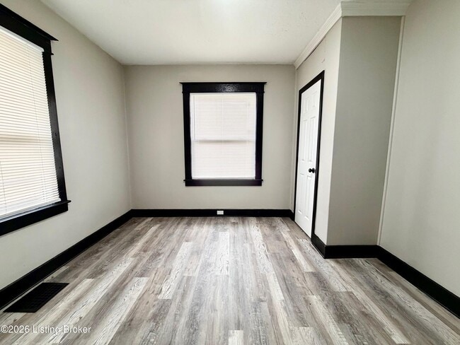 Building Photo - 1545 Catalpa St