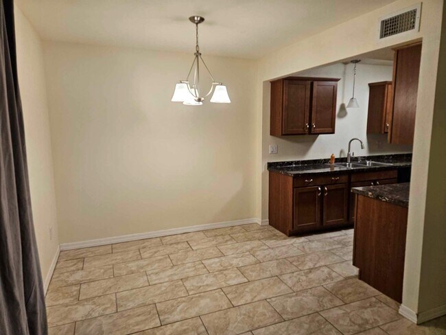Dining - 6001 W Golden Ln