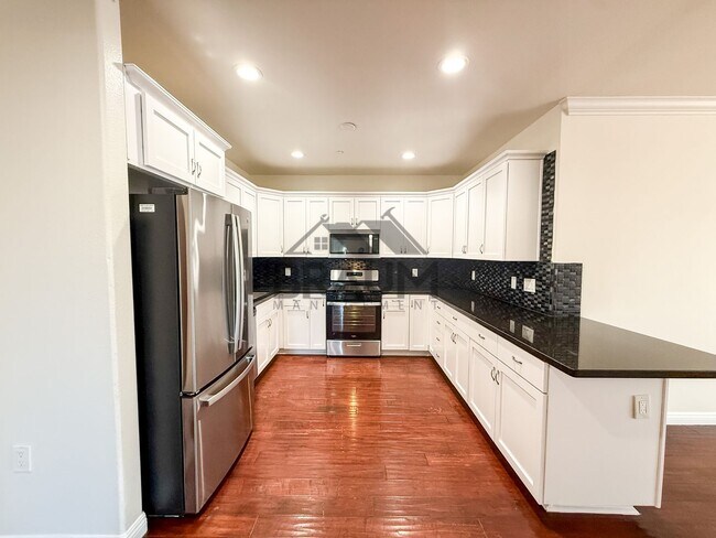 Foto del edificio - 332 S Virgil Ave