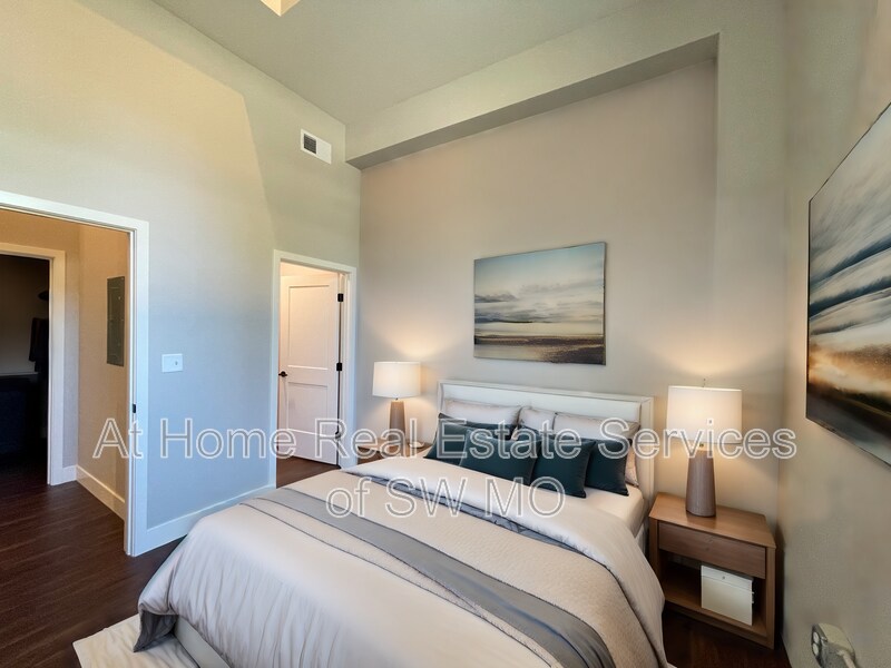 Foto del edificio - 1409 N Washington Ave