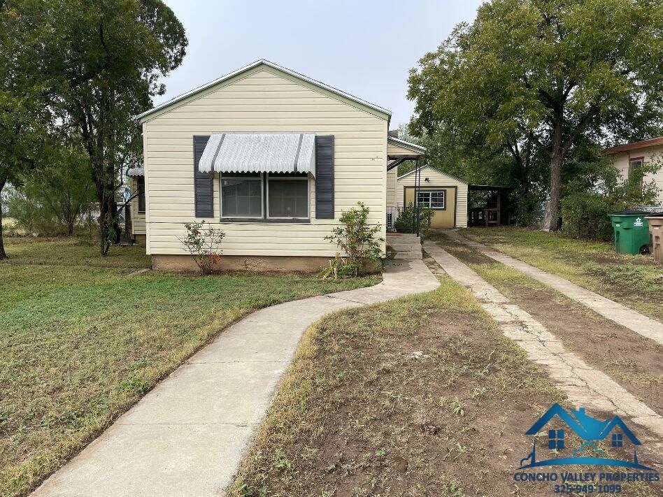 215 N Harrison St, San Angelo, TX 76901 House Rental in San Angelo