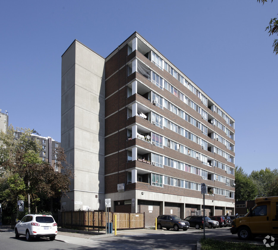 Primary Photo - Atkinson Apartments