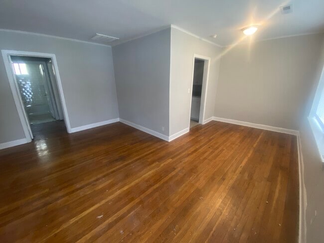 Sala de estar - 932 33rd Ave N