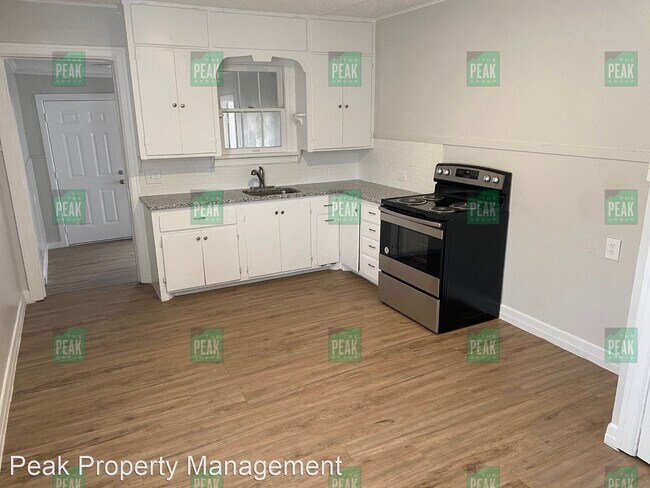 Building Photo - 3 br, 1 bath House - 2216 28th St