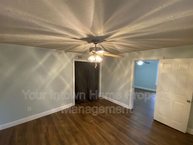Foto del edificio - 1087 Woodland Ave SE