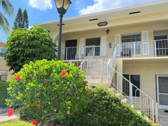 Building Photo - 5908 Via Delray Blvd