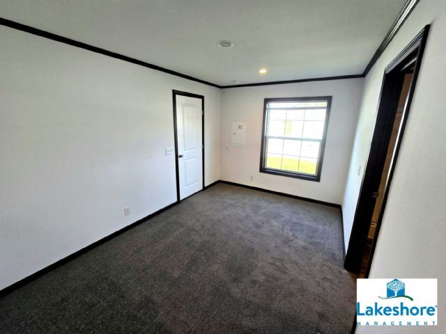 Foto del edificio - 204 Spruce Ln