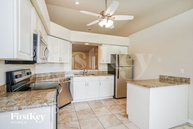 Foto del edificio - 17389 Kentucky Rd