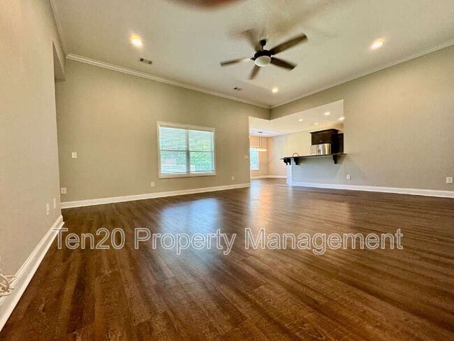 Building Photo - 488 Lee Road 288