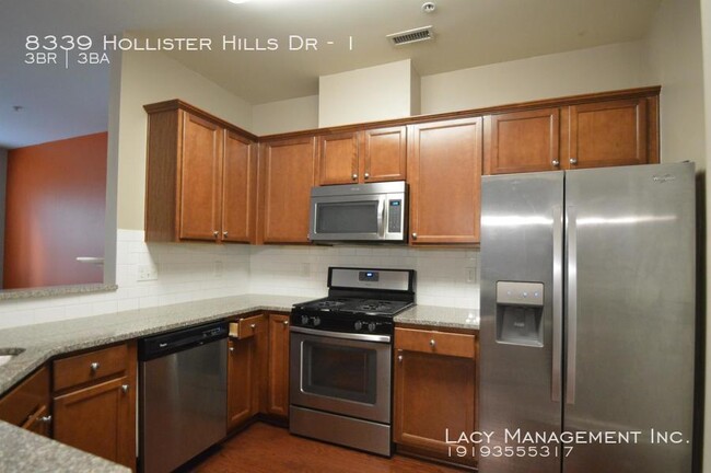 Foto del edificio - 8339 Hollister Hills Dr