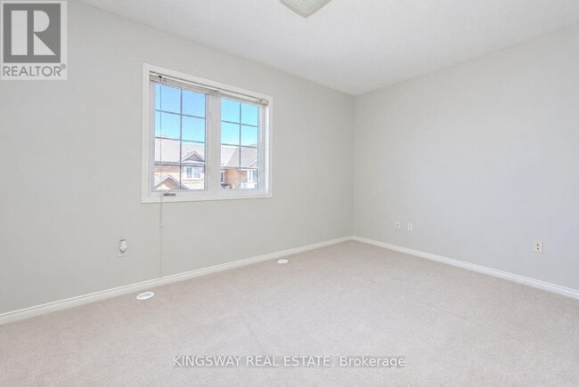 Building Photo - 601 Shoreline Dr