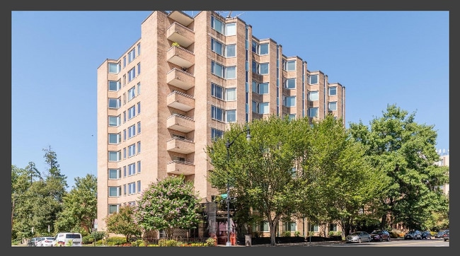 Building Photo - 2800 Wisconsin Ave NW