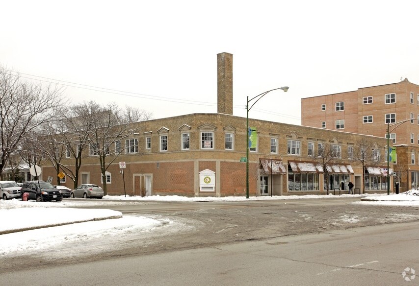 Foto del edificio - 6125 N Clark St