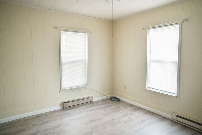 Foto del edificio - Spacious 5 Bedroom, 2 bathroom Home in Slatington!