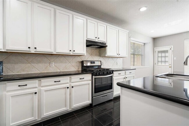 Building Photo - 3711 Hill Family Ln