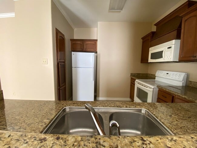 Building Photo - 9809 Sterling Loop