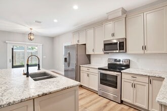 Building Photo - 4320 Quiet Ct