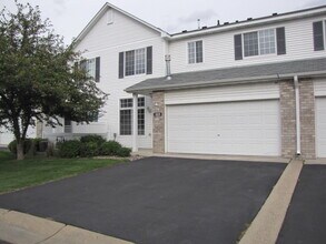 Building Photo - 513 Tamarack Trl