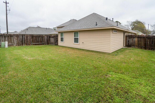 Foto del edificio - 3811 Cary Creek Dr