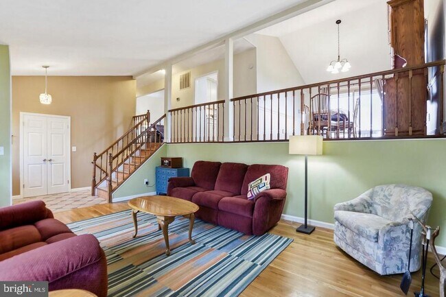 Foto del edificio - 4708 SUMMIT Rd