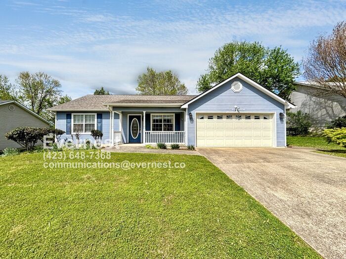 Foto principal - 3-Bedroom, 2-Bath Home with Modern Applian...