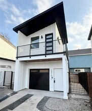 Building Photo - 3919 E 16th St