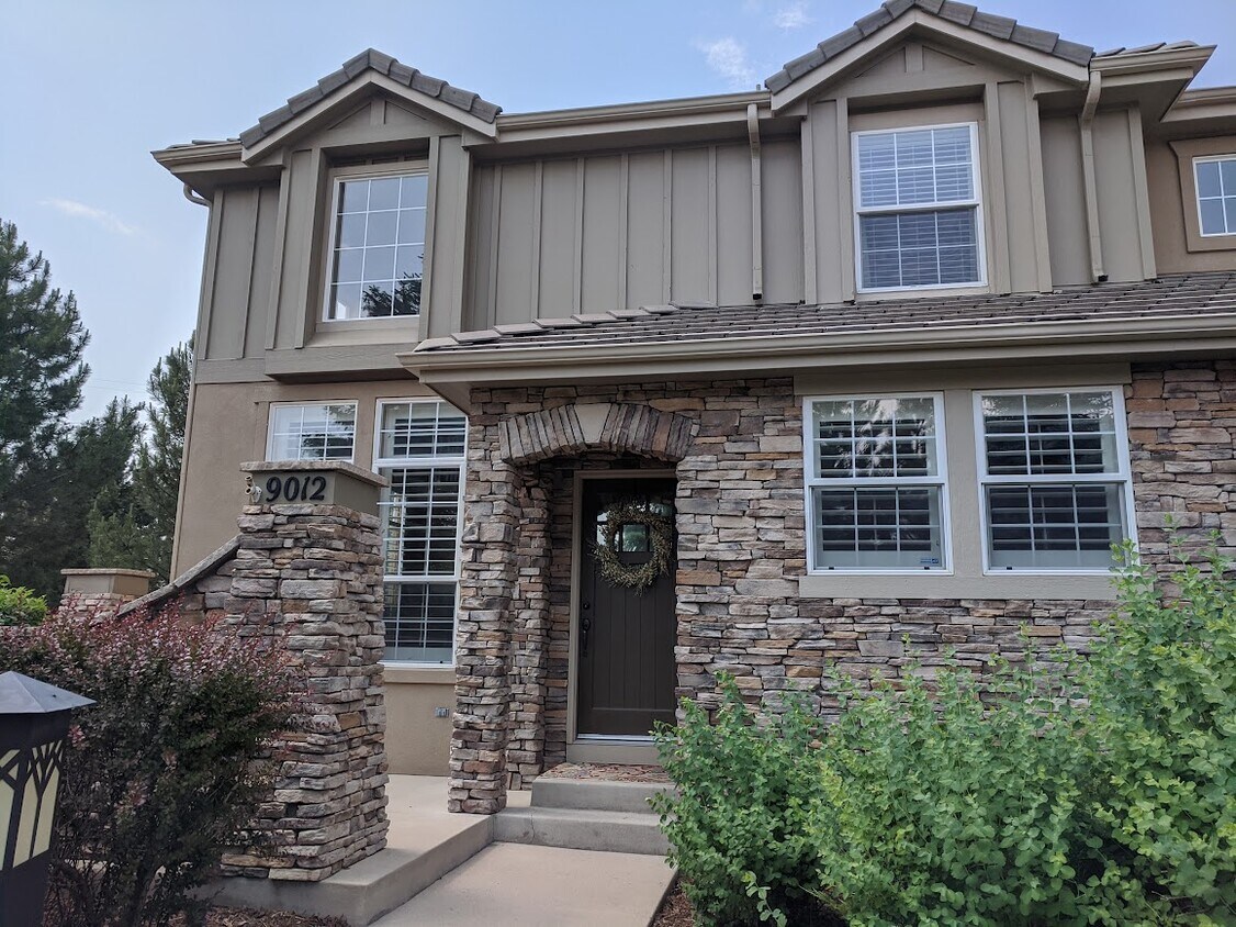 9012 Old Tom Morris Cir, Highlands Ranch, CO 80129 Townhome Rentals