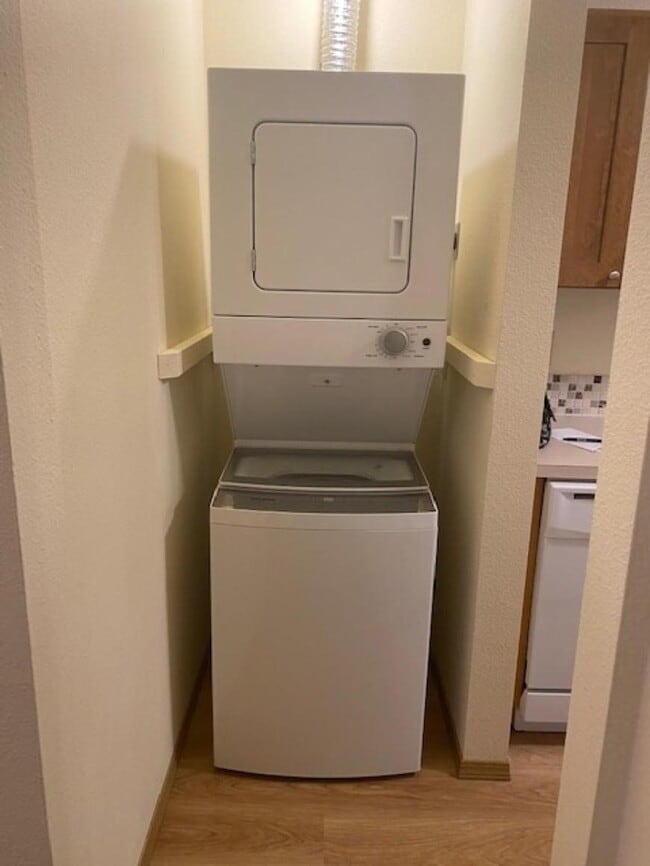 Building Photo - 1 bedroom in Seattle WA 98116