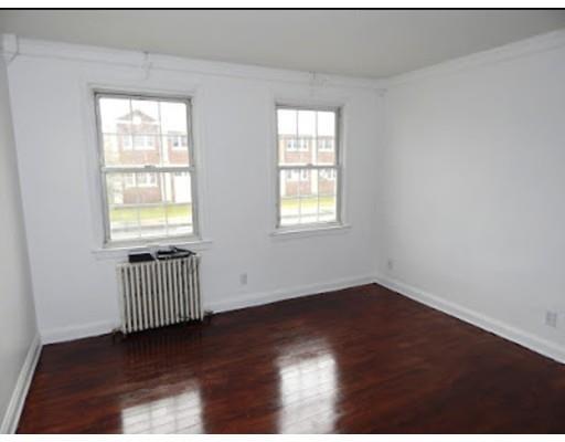 Building Photo - 1550 Memorial Ave