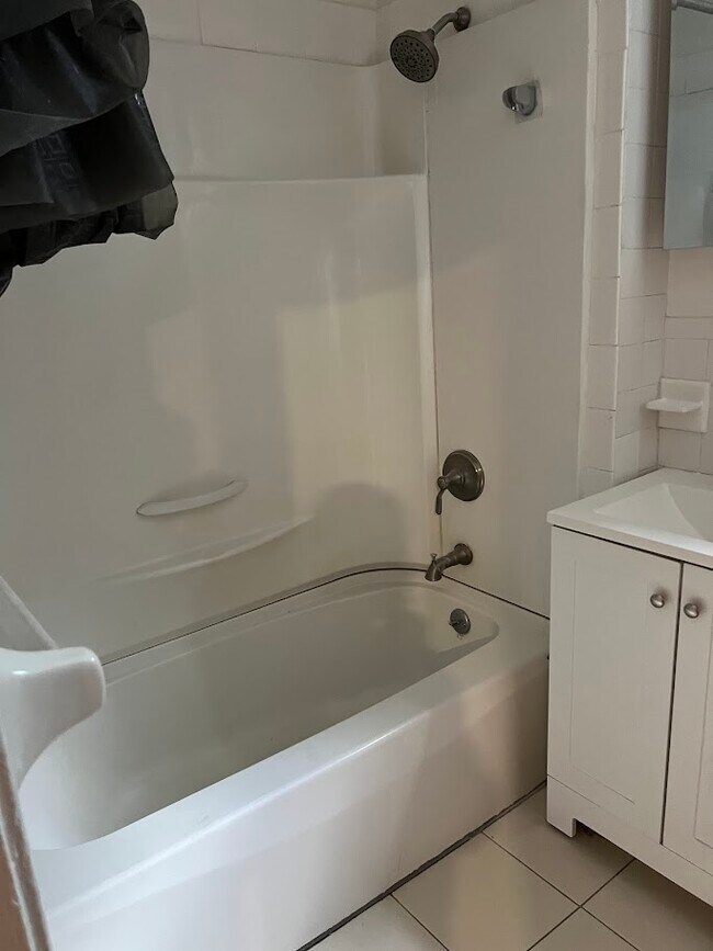 Baño - 82 Chestnut St
