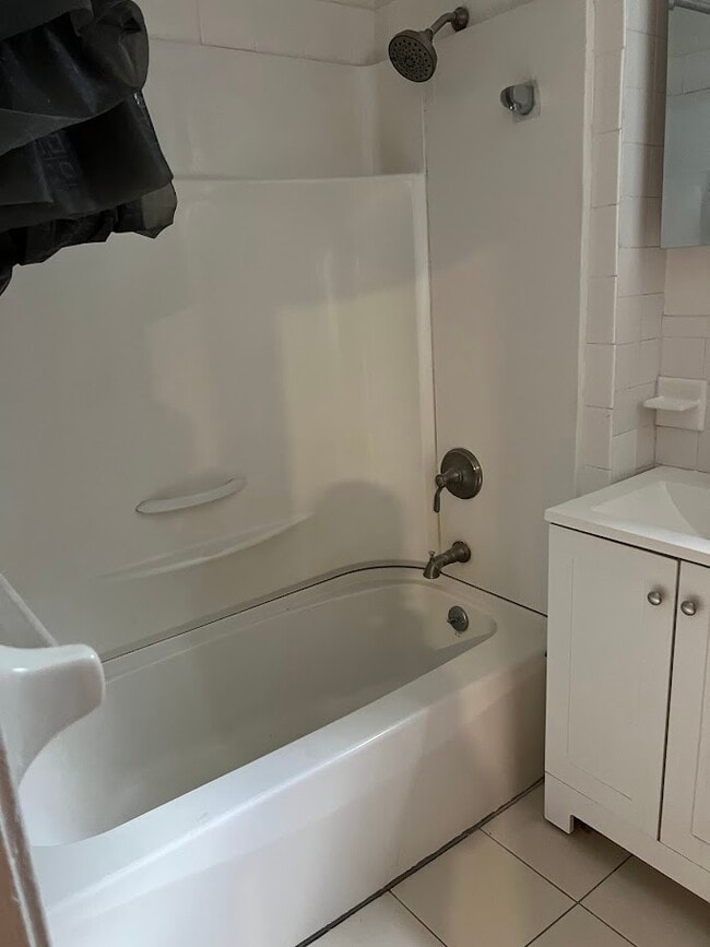 Bathroom - 82 Chestnut St