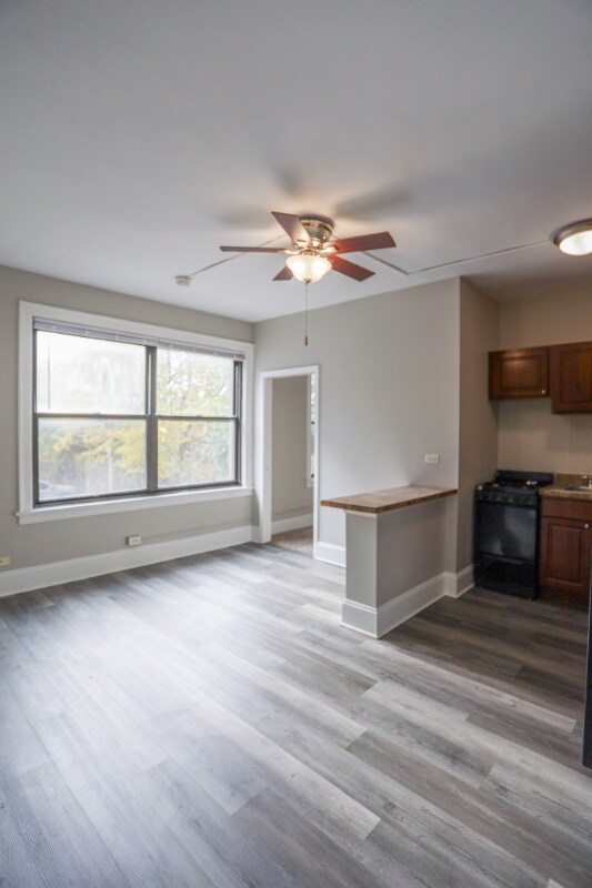 Building Photo - 5326 S Cornell Ave