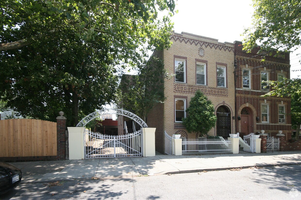 Foto del edificio - 85 Bay 47th St