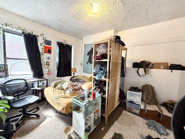 Foto del edificio - 26 Symphony Rd