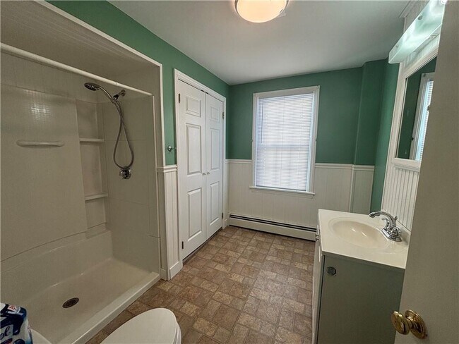 Foto del edificio - 1595 Main St