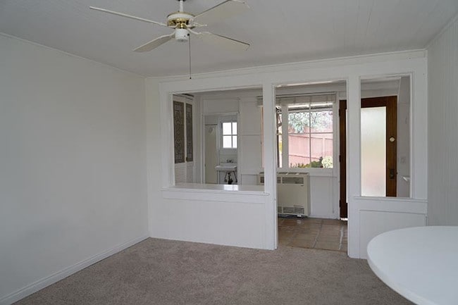 View from frontroom looking toward entry - 2507 3rd St