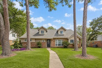 Building Photo - 10615 Piping Rock Ln