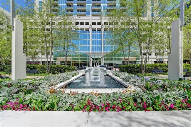 Foto del edificio - 3324 Peachtree Rd NE