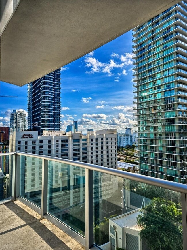 Building Photo - 1100 S Miami Ave