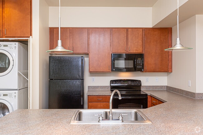 Steamer 1HAB, 1BA - 600 ft² - Centennial Place Apartments
