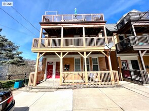 Building Photo - 406 Grace St