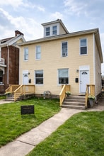 Building Photo - 1515 Summit St